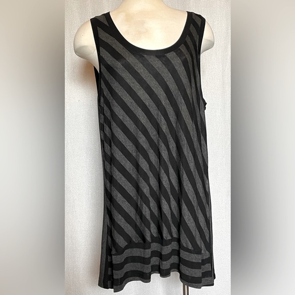Cabi charcoal/black striped tunic - Picture 2 of 9